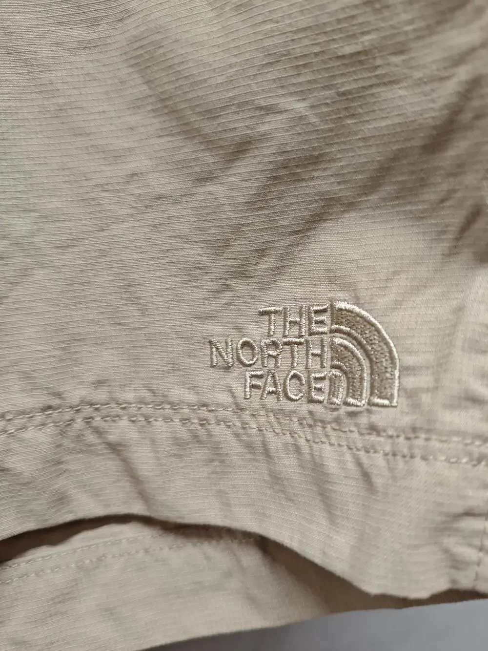 The North Face Shorts Mens 34 Khaki Nylon Hiking Quick Dry Cargo Pocket Outdoor